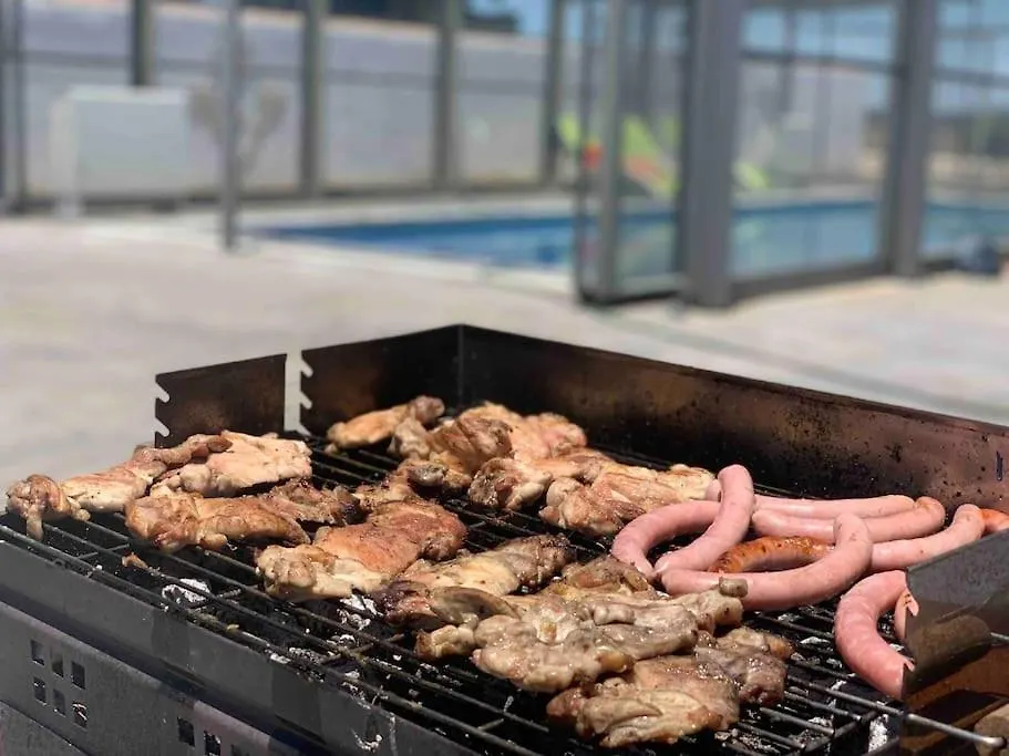 Murtra Especial Familia Hasta 16 Pax Piscina Hozanejos 0*,